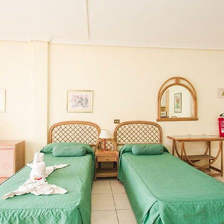 Апарт отель Chayofa Country Club Плая-де-лас-Америкас Экстерьер фото